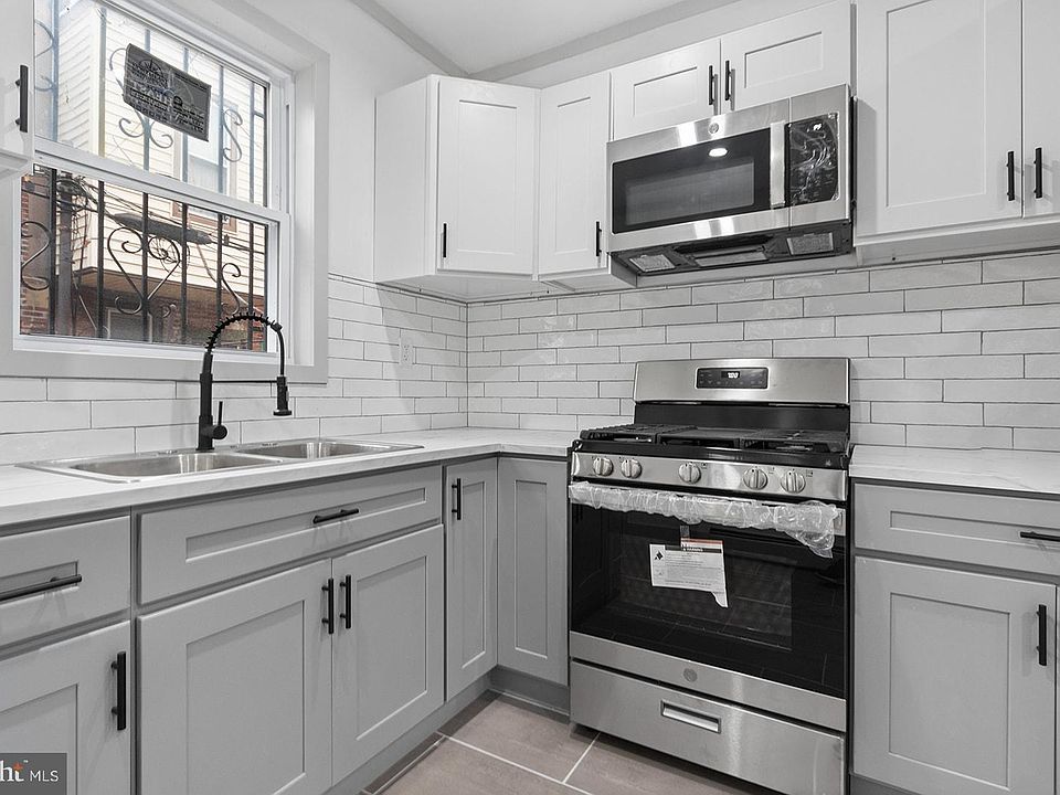 2nd image of 2347 Pierce St