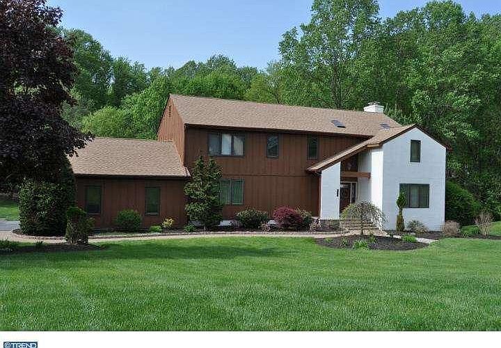 1st image of 108 Hobson Dr