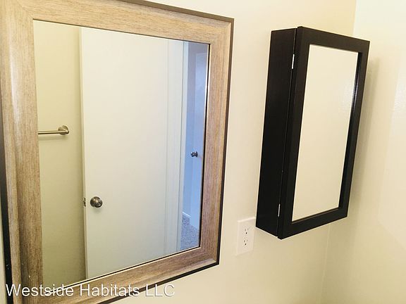 5th image of 24850 Newhall Ave APT 6