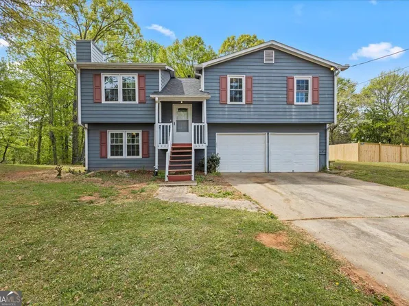 30 Paces Meadows Ln, Dallas, GA 30157