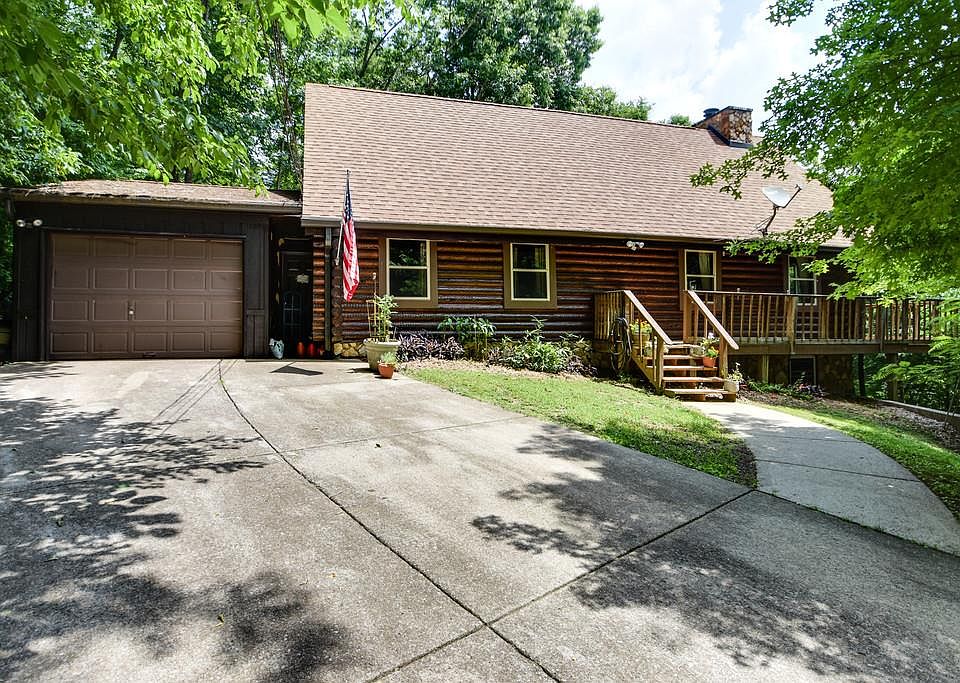 1st image of 1022 Green Valley Dr