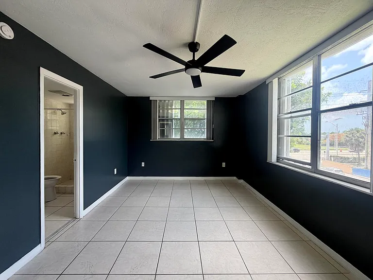 15600 NW 7th Ave #303 — Photo 13