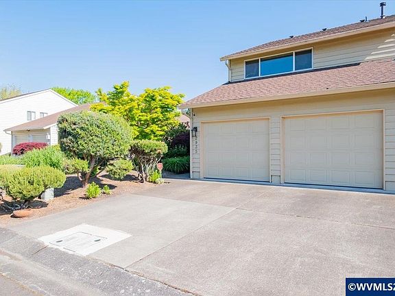 2nd image of 2935 Cedarwood Ct SE