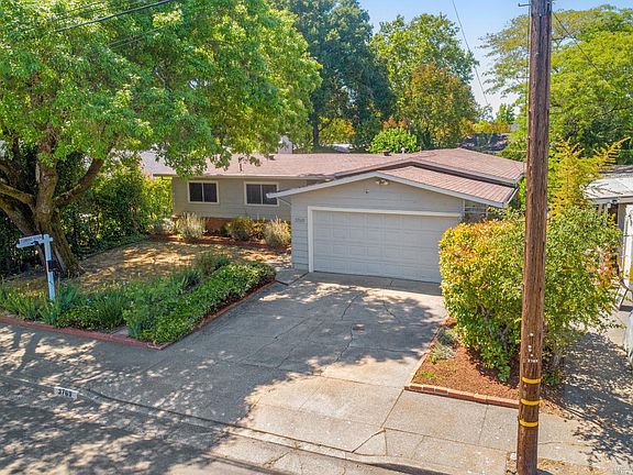 4th image of 3769 Kansas Drive