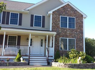 7 Annabelle Ct, Nashua, NH 03062