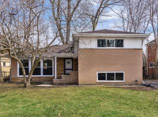 8927 Pottawattami Dr, Skokie, IL 60076