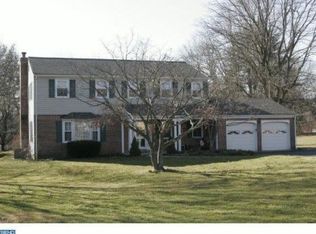 45 S Forge Manor Dr, Phoenixville, PA 19460