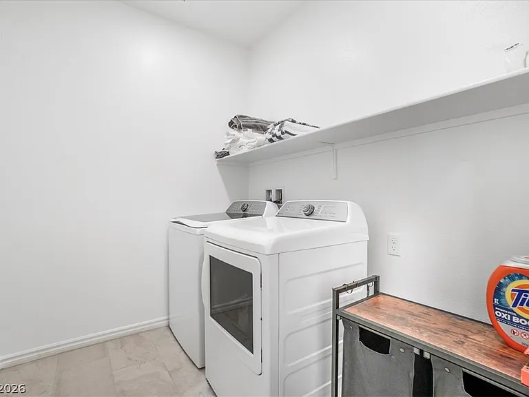 1529 Eva Crossing Pl — Photo 16