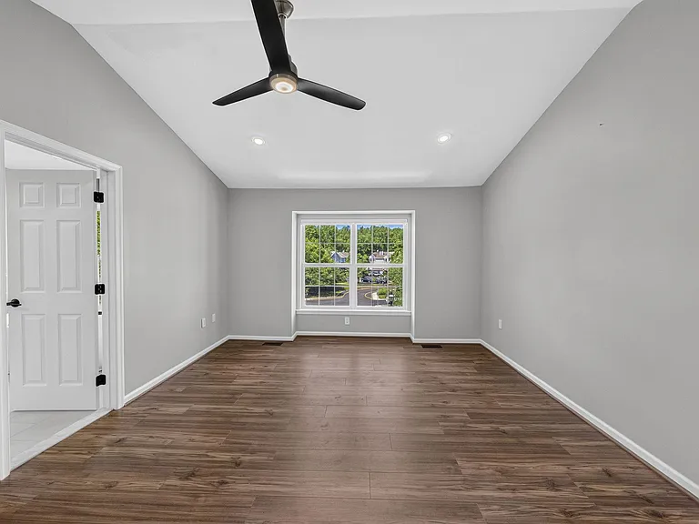 132 S Barrow Pl — Photo 23