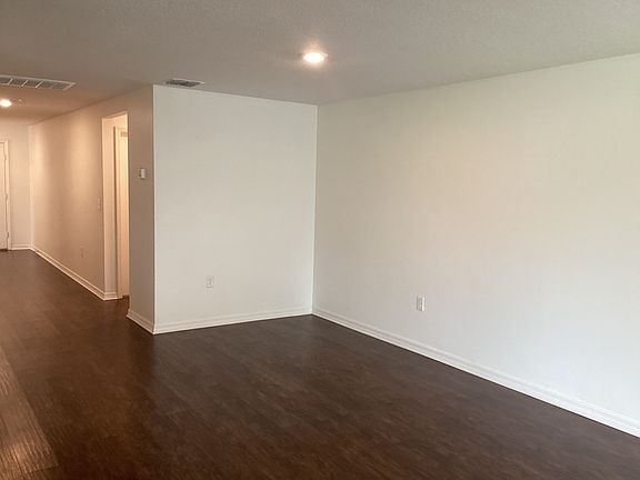 3rd image of 1224 Brenton Leaf Dr