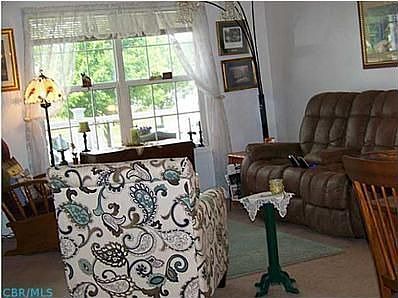 3rd image of 31 Highmeadow Dr