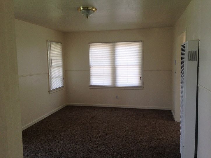 2nd image of 327 Belle Ave