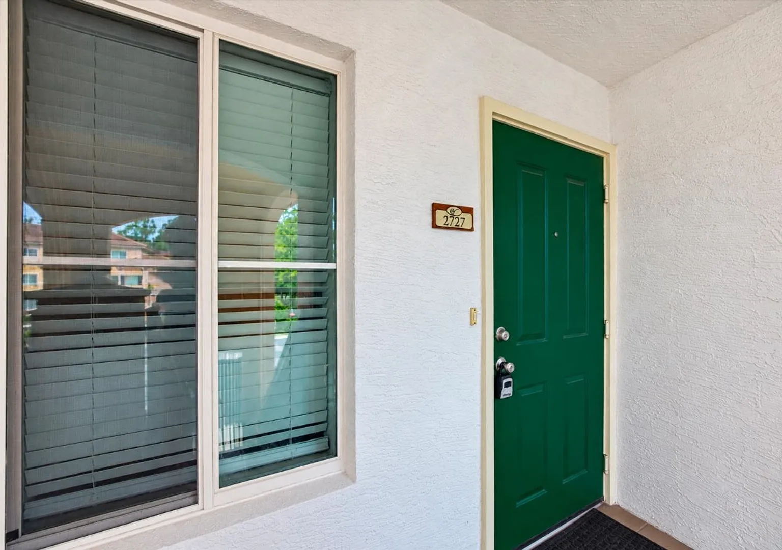Spacious condo for rent — Photo 2
