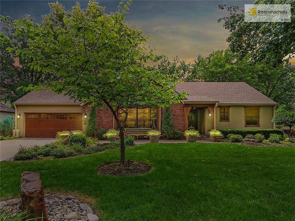 Gorgeous curb appeal with beautiful upgraded exterior features.