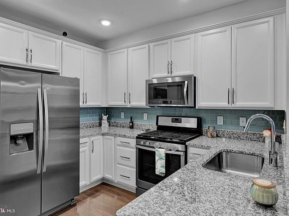 4th image of 16898 Porters Inn Dr #69