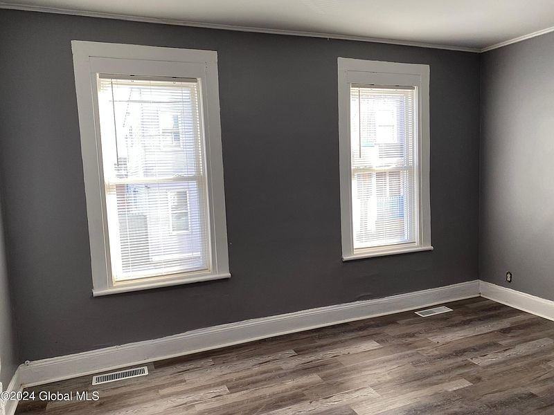 5th image of 11 Osborne Street