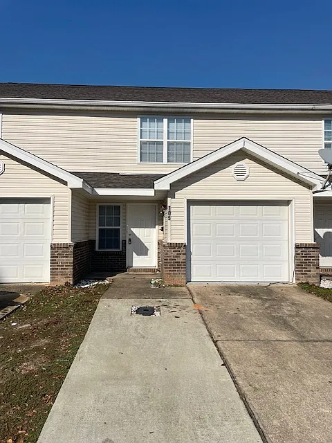 107 Corwin Dr