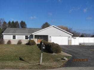 4Z Bonnie Ln, Somonauk, IL 60552