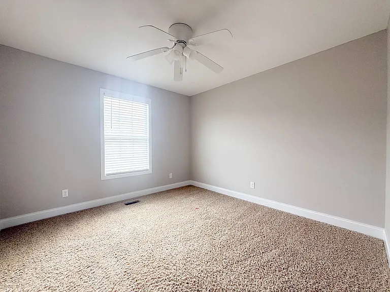 2206 Mulligan Ct — Photo 15
