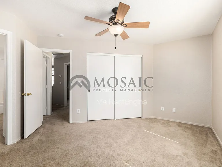280 S Elizabeth Way #27 — Photo 21