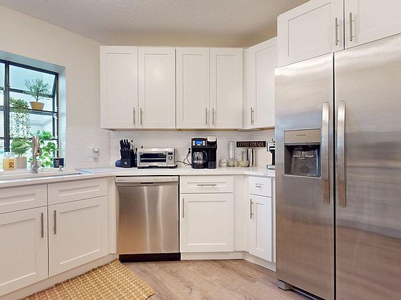 3rd image of 5205 Brisata Circle #D