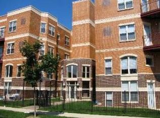 6015 N Mozart St APT 203, Chicago, IL 60659