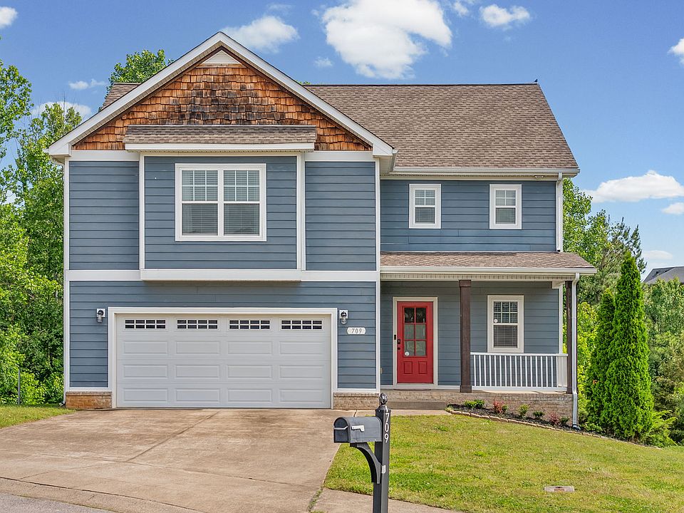 1st image of 709 Valencia Dr