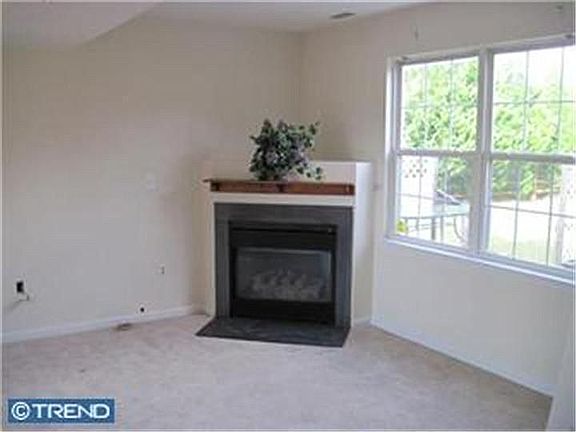 4th image of 105 Black Duck Ct