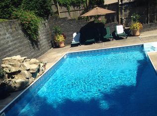 182 Oak Tree Rd, Tappan, NY 10983