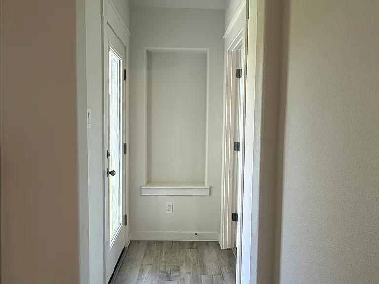 1454 Everett Gardens Way — Photo 9