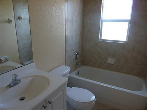 5th image of 17341 Shelby Ln