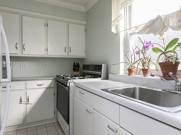 4th image of 35-05 172nd St APT 4A