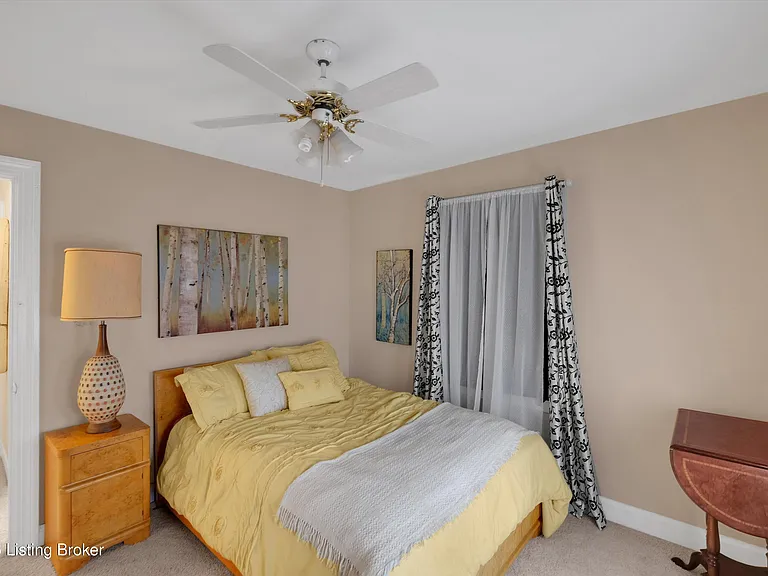 3534 Algonquin Pkwy — Photo 33