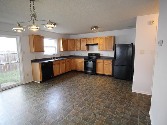 3rd image of 4209 Doten Dr
