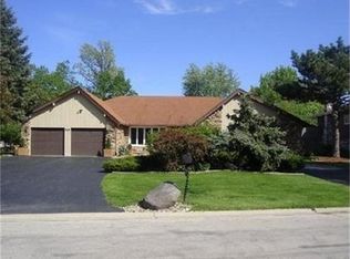 419 N Edgewood Ave, Wood Dale, IL 60191