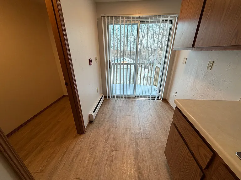 2677 Humboldt Rd — Photo 26