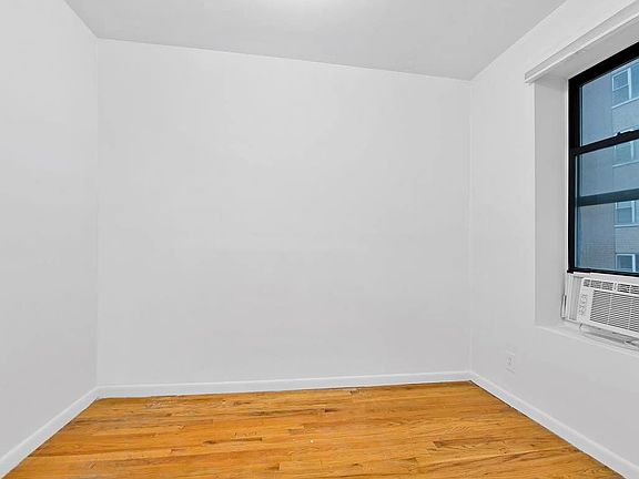 3rd image of 302 Mott St APT 27