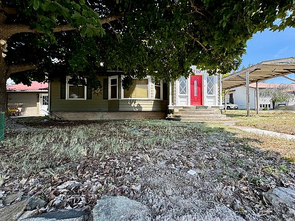 2nd image of 710 Preston Ave W