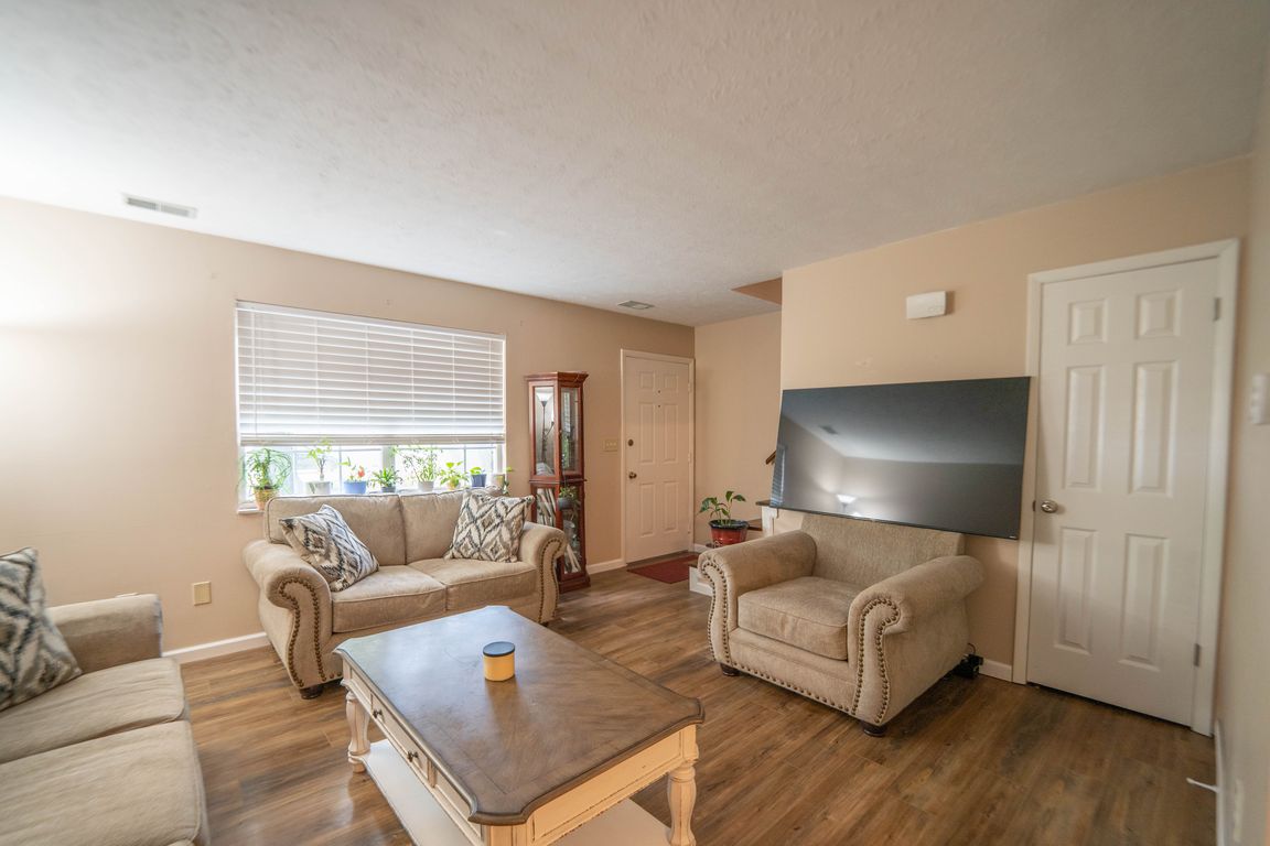 next background image