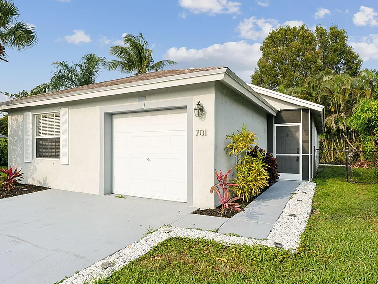 701 Key West St — Photo 1