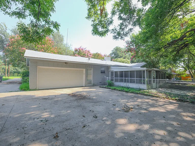 8301 Llano Ave — Photo 18