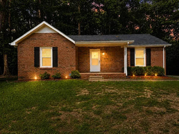 505 Pointer Ln, Clarksville, TN 37042