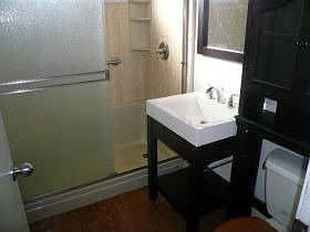 3rd image of 914 Rivera Dr