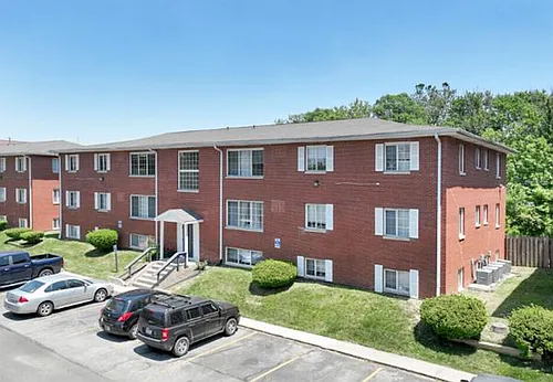 60 - ADDISON APARTMENTS Photo 1