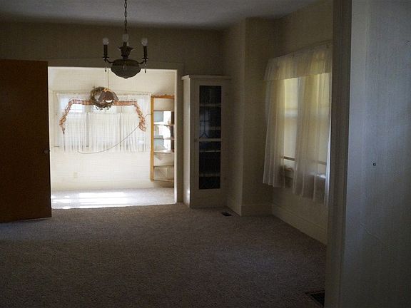 3rd image of 520 N B St