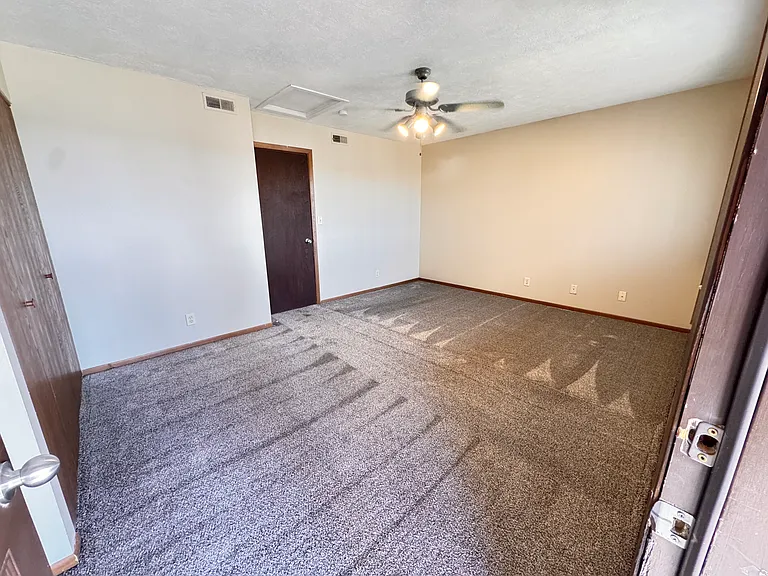 1809 Knox St #16 — Photo 11