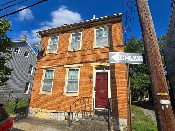133 N East St, Carlisle, PA 17013