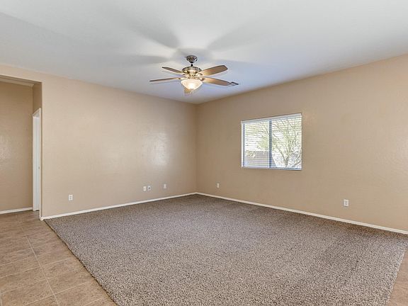 4th image of 2082 E Paso Fino Dr