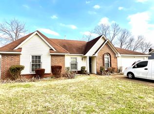 3870 Innsbrook Dr, Memphis, TN 38115