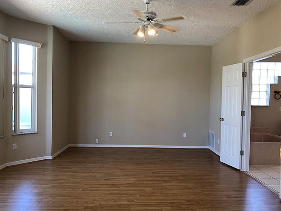 5th image of 2958 Smithfield Dr